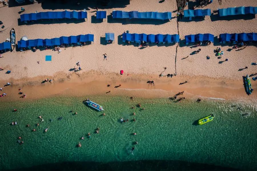 aguas cristalinas playa blanca.webp